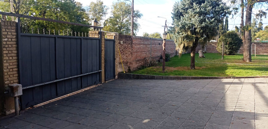 Casa EN VENTA Av. Venini y calle 10 (Ruta 188)