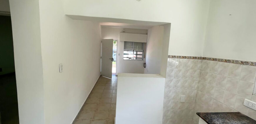 Casa EN ALQUILER Avellaneda 969 Barrio Acevedo