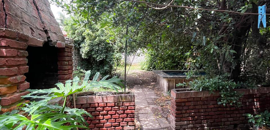 Casa EN VENTA Echevarria al 900