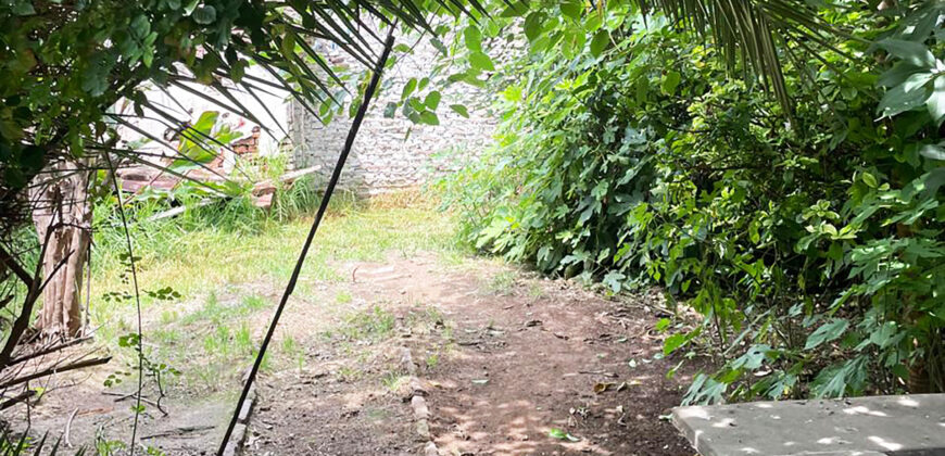 Casa EN VENTA Echevarria al 900