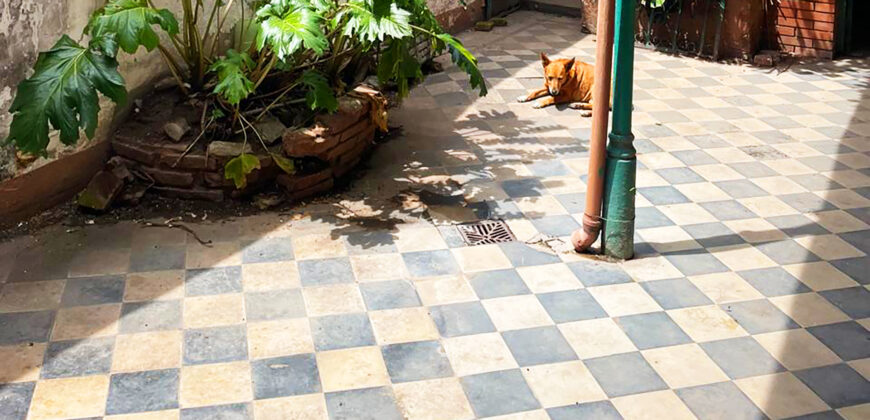 Casa EN VENTA Echevarria al 900