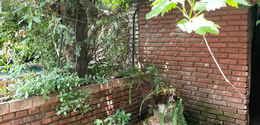 Casa EN VENTA Echevarria al 900