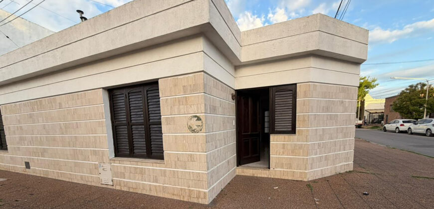 Casa EN VENTA en Catamarca y Lorenzo Moreno