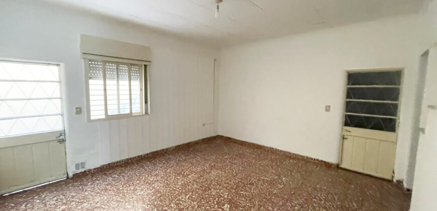 Casa EN ALQUILER en calle Salta y Siria